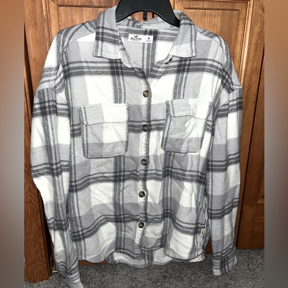 Hollister boyfriend fit flannel! - Picture 1 of 3